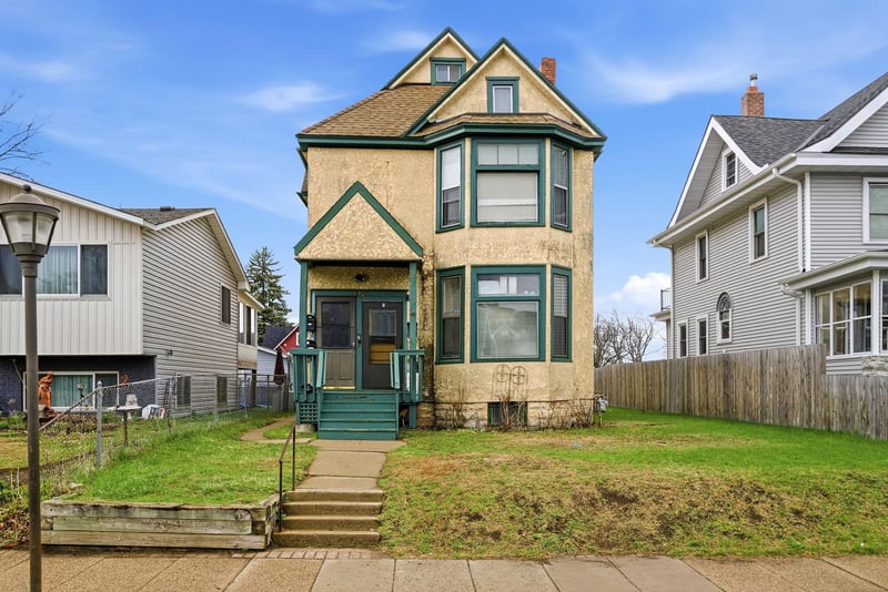 891 Iglehart Ave, Saint Paul, MN 55104