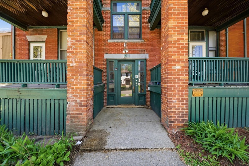 732 Marshall Ave, Saint Paul, MN 55104
