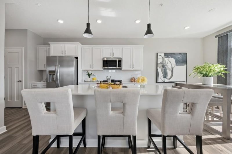 3501 Trails End Cir, Eagan, MN 55123