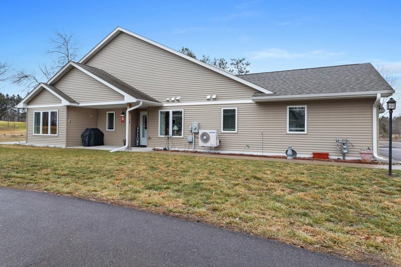 930 Cart Way Ln, Hinckley, MN 55037