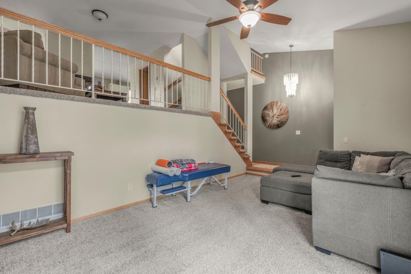 12849 82nd Pl N, Maple Grove, MN 55369
