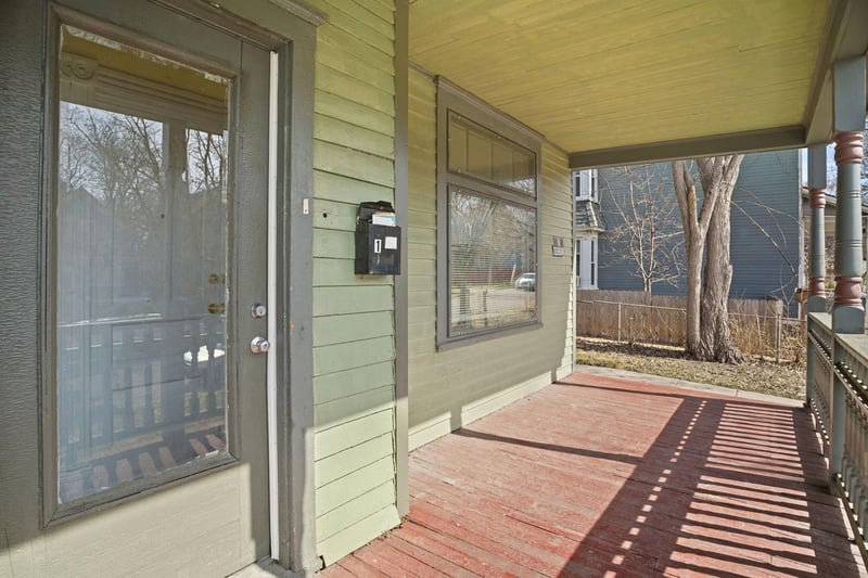 659 Conway St, Saint Paul, MN 55106