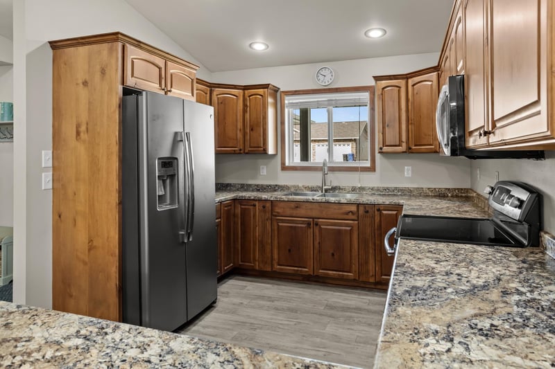 2314 Westgate Dr, Hawley, MN 56549