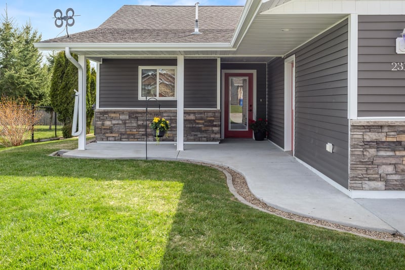 2314 Westgate Dr, Hawley, MN 56549