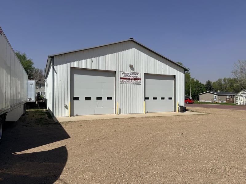 211 8th St, Walnut Grove, MN 56180