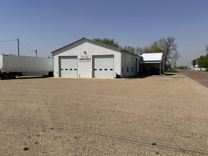 211 8th St, Walnut Grove, MN 56180
