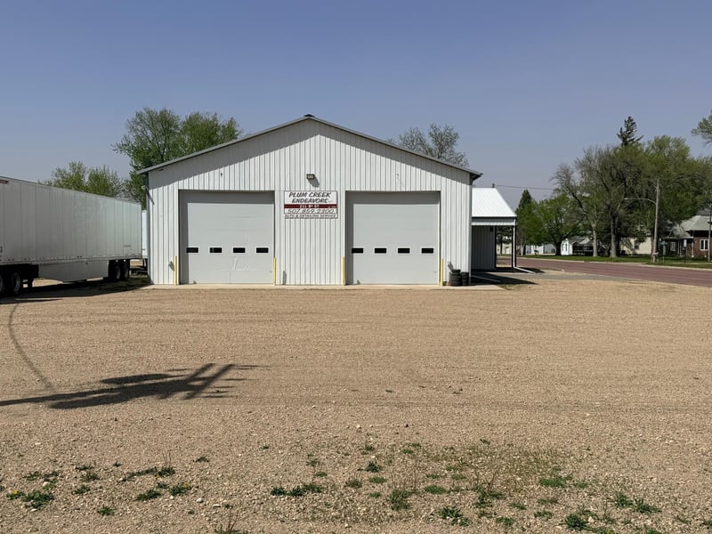 211 8th St, Walnut Grove, MN 56180