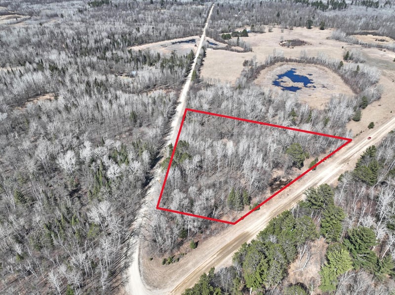 2 450th St, Guthrie Twp, MN 56461