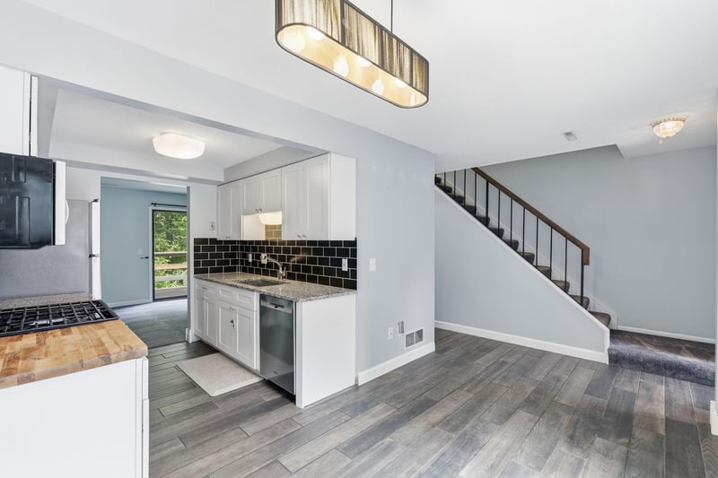1827 Yuma Ln N, Plymouth, MN 55447