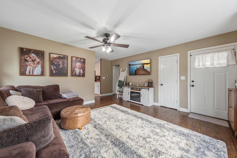 1309 N Washington Ave, Saint Peter, MN 56082