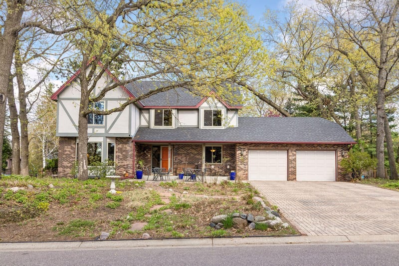 5950 Churchill St, Shoreview, MN 55126