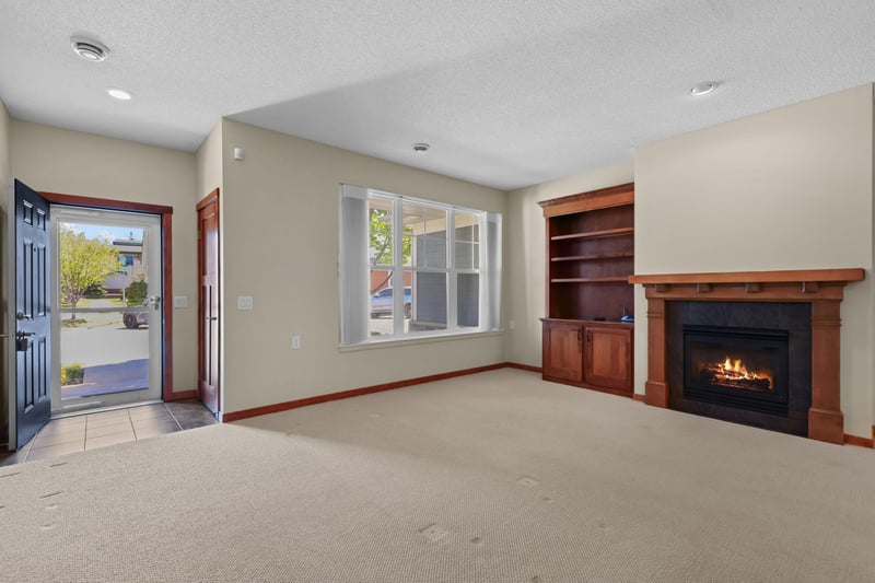 3914 Roosevelt St NE, Saint Anthony, MN 55421