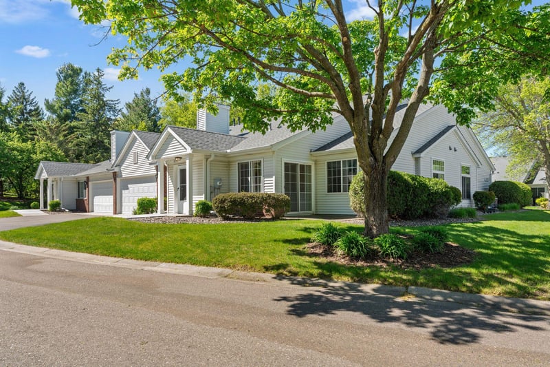 8725 Baxter Way #43, Inver Grove Heights, MN 55076
