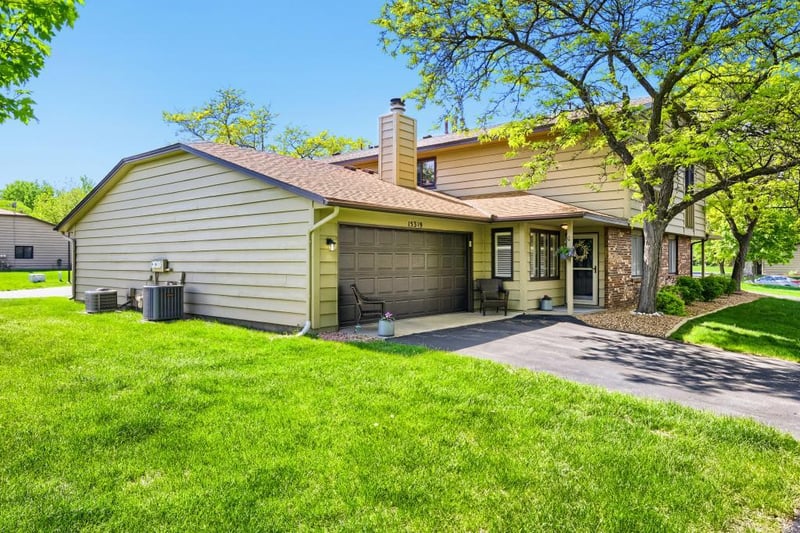 15319 40th Ave N, Plymouth, MN 55446