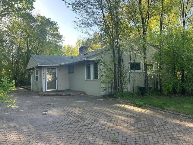 2232 Searle St, Maplewood, MN 55117