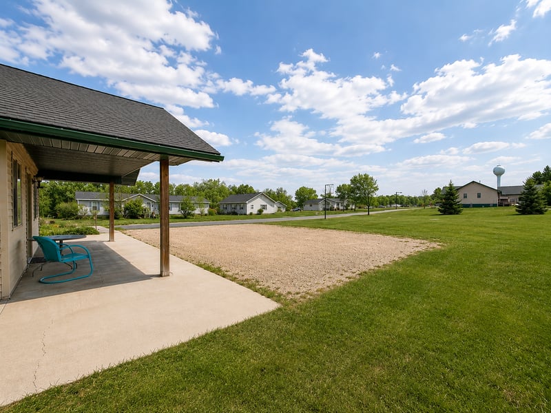 102 10th Ave, Bovey, MN 55709