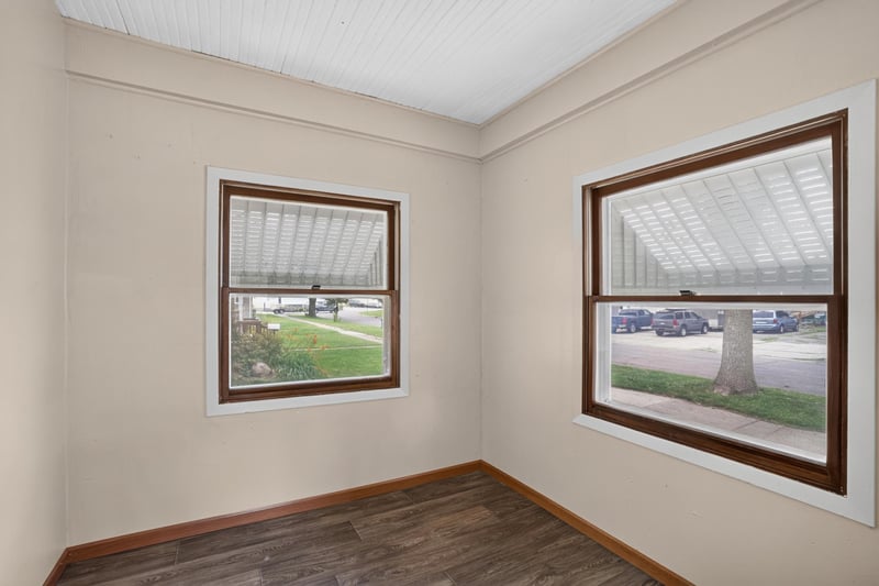 1423 N 2nd St, Mankato, MN 56001