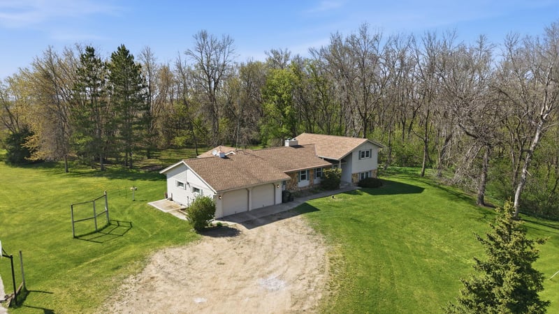 830 Calvary Rd SE, Osakis, MN 56360