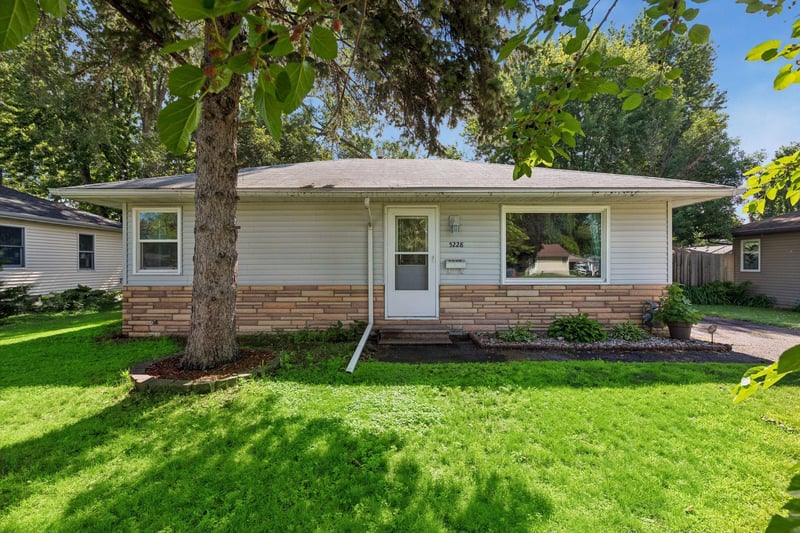 5228 Jersey Ave N, Crystal, MN 55428
