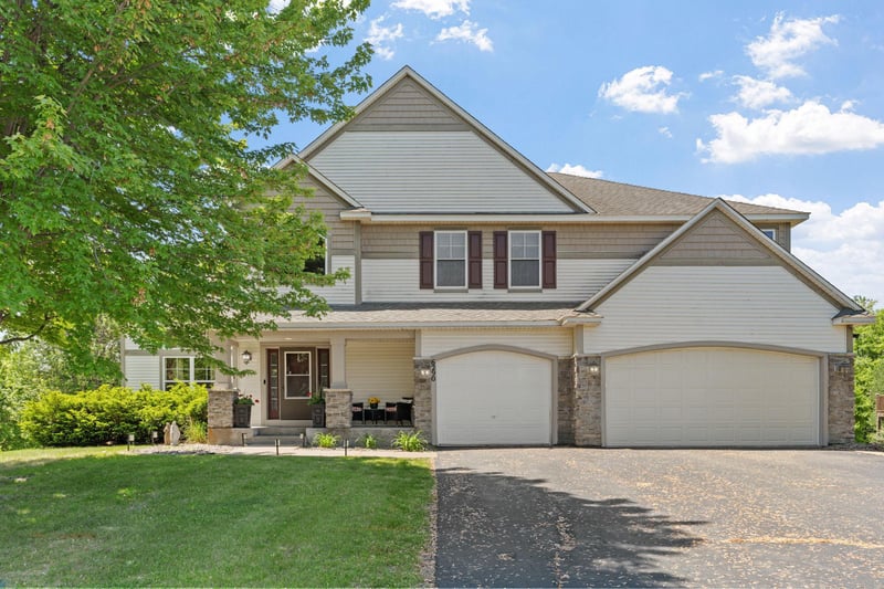 6290 Hedgecroft Ave S, Cottage Grove, MN 55016