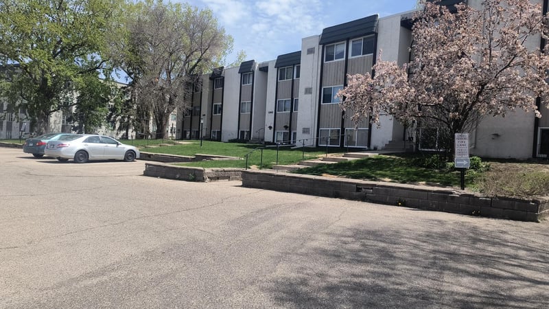 12842 Nicollet Ave #102, Burnsville, MN 55337