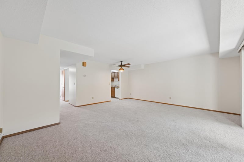 5831 Shores Dr, Brooklyn Center, MN 55429