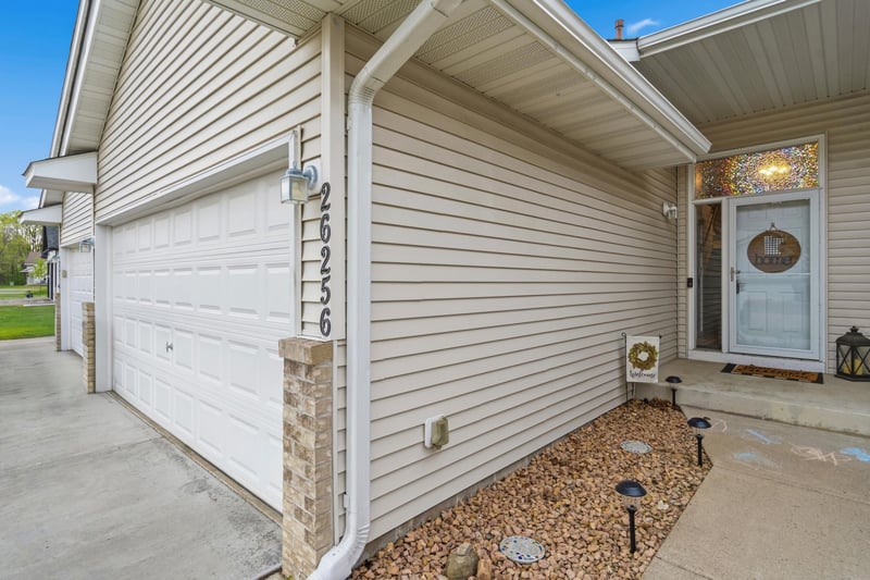 26256 2nd St W, Zimmerman, MN 55398