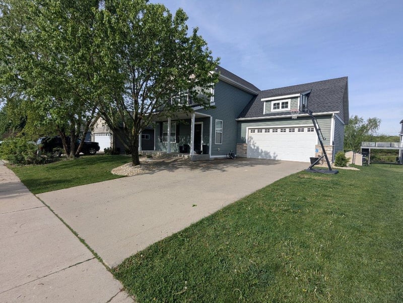 1411 Century Point Ln NE, Rochester, MN 55906