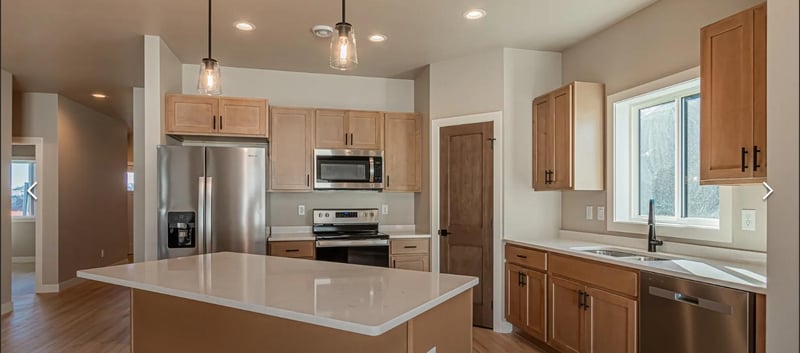 3842 Prairie Ln, Moorhead, MN 56560