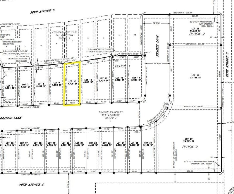 3842 Prairie Ln, Moorhead, MN 56560