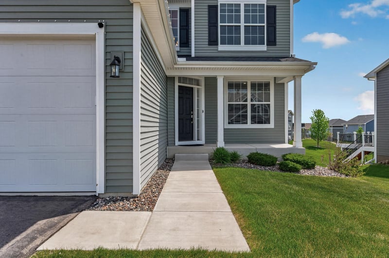 1559 Edgebrook Ln, Carver, MN 55315
