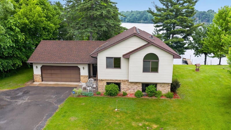 18302 Edgewater Rd NE, Pine City, MN 55063
