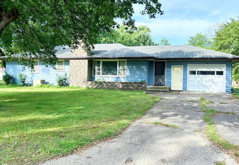 310 Oak St, Clements, MN 56224
