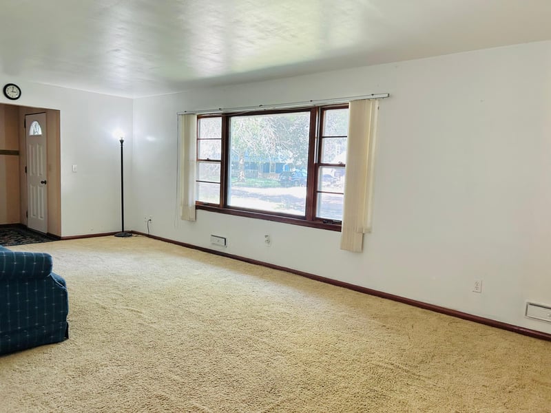 310 Oak St, Clements, MN 56224