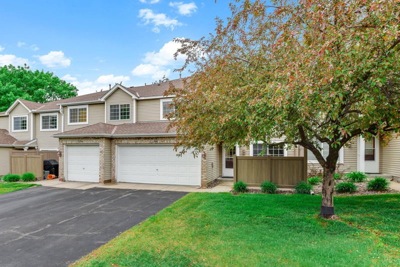 11256 Providence Ln, Eden Prairie, MN 55344