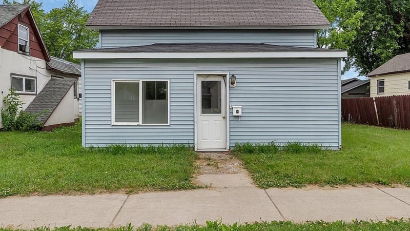 417 1st St SW, Wadena, MN 56482