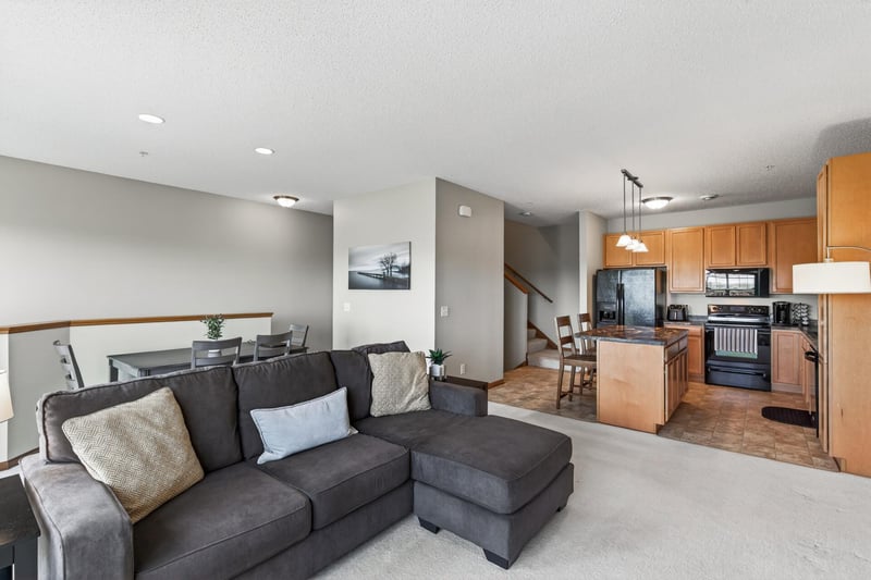 13217 Virginia Ave S, Savage, MN 55378