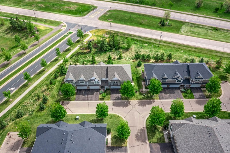 9993 5th Street Ln N, Lake Elmo, MN 55042