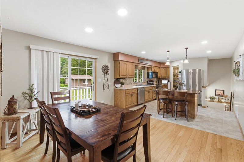 130 Half Moon Rd, Wells, MN 56097