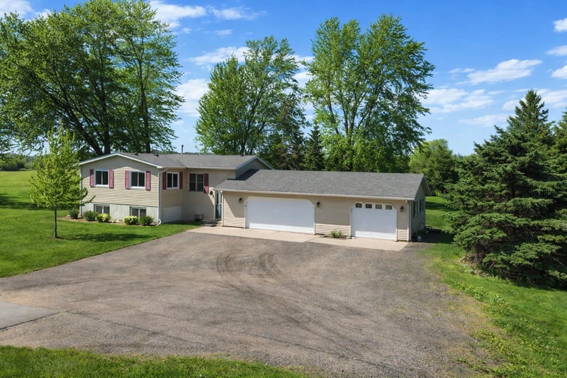 4625 280th St W, Northfield, MN 55057