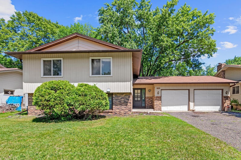 6748 81st Ave N, Brooklyn Park, MN 55445