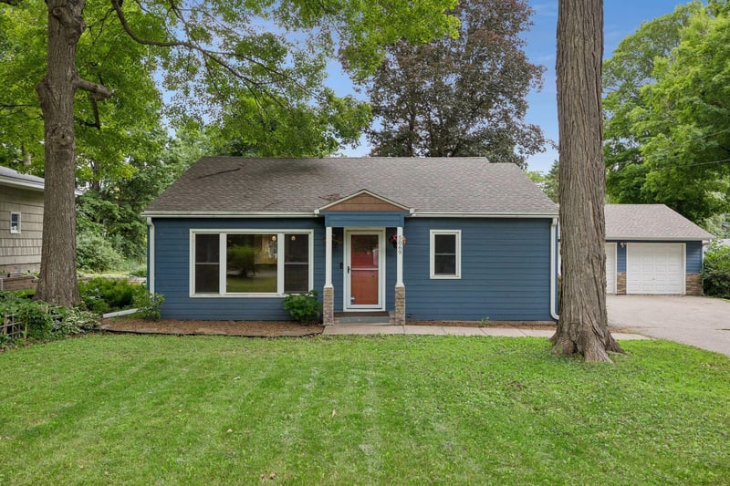 5069 Bartlett Blvd, Mound, MN 55364