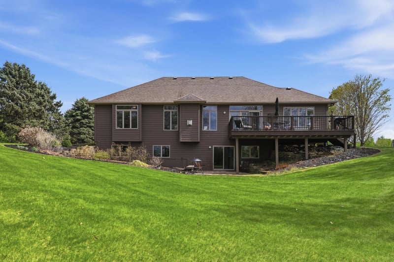 2799 319th Ln NE, Cambridge, MN 55008