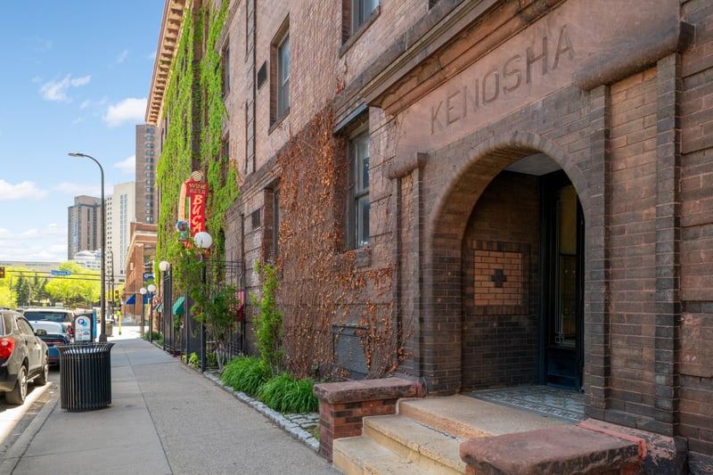 11 S 12th St #303, Minneapolis, MN 55403
