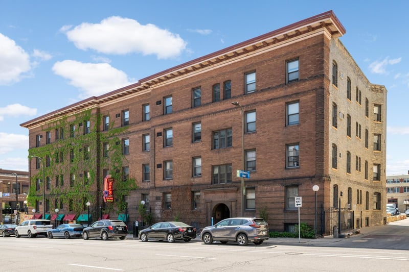 11 S 12th St #303, Minneapolis, MN 55403
