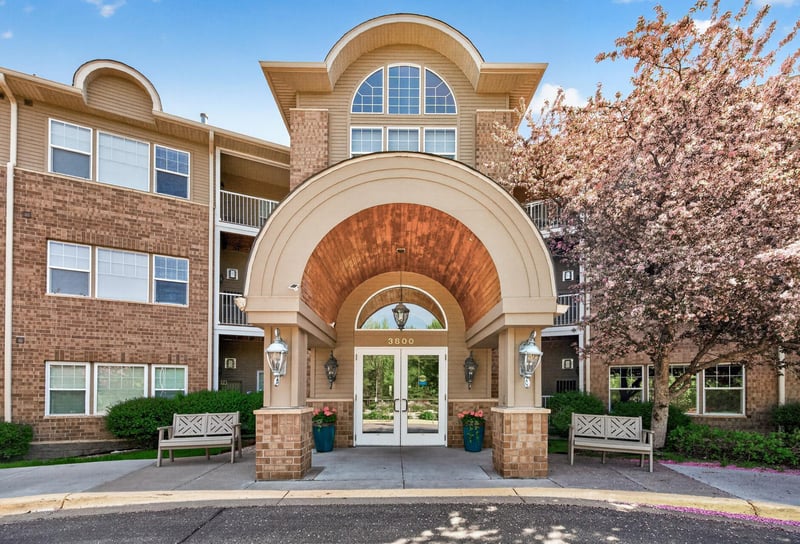 3800 85th Ave N #220, Brooklyn Park, MN 55443