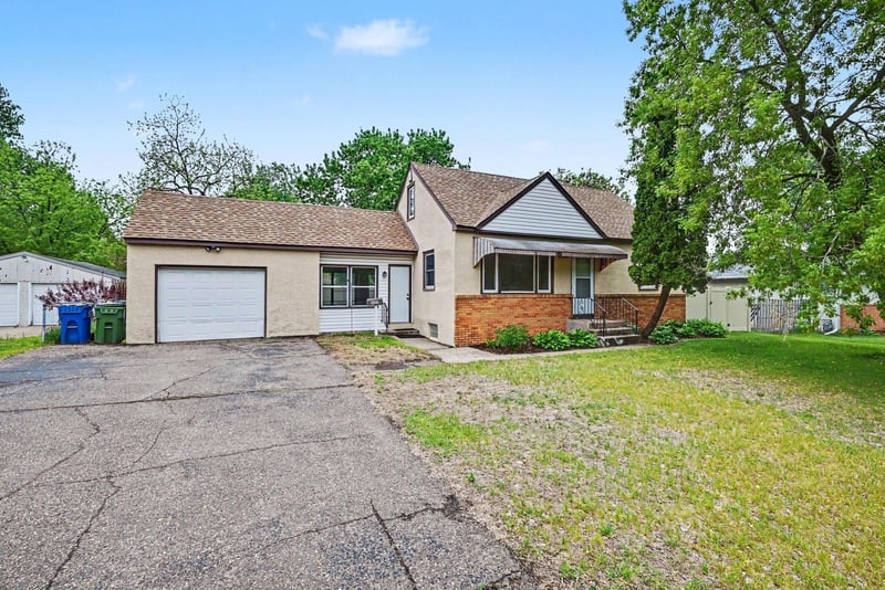5422 Madison St NE, Fridley, MN 55421