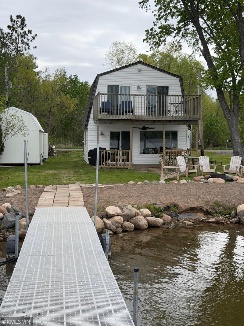 28584 Lakewood Dr NW, Isanti, MN 55040