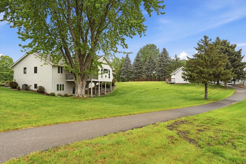 11826 Larabee Cir NE, Albertville, MN 55301