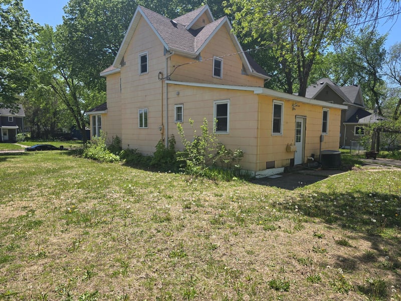 410 E Ciro St, Truman, MN 56088